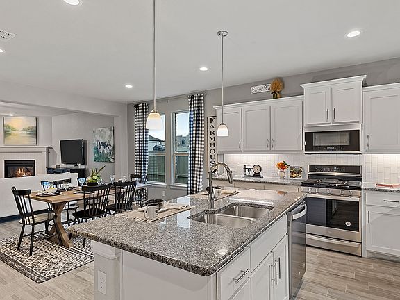 4th image of 8725 Tallwood Ln