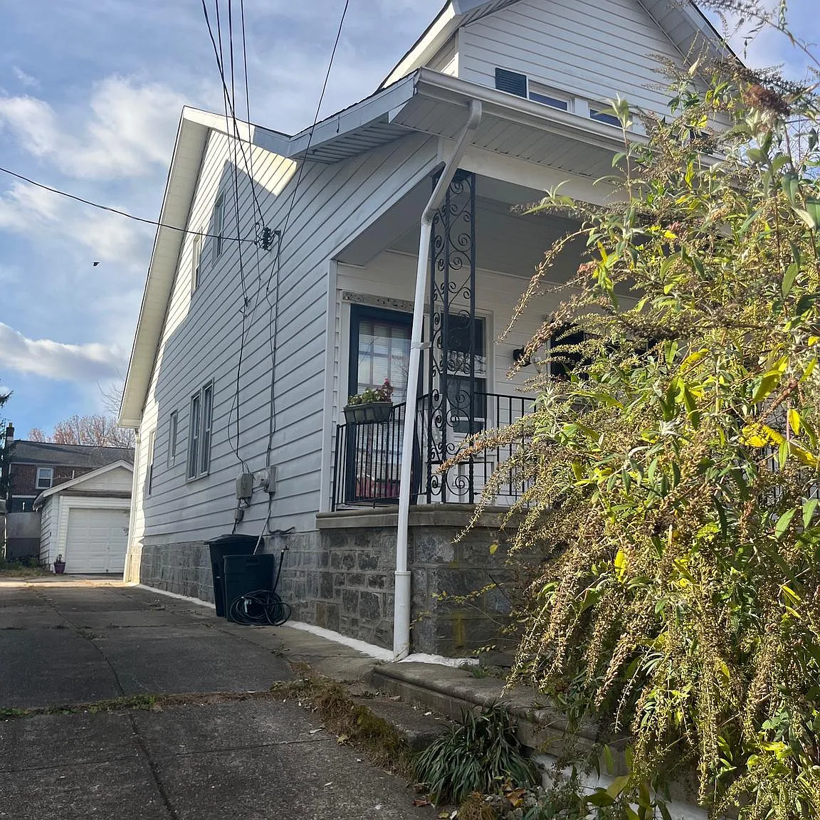 3 bed, 1440 sqft, $2,700 — Photo 2