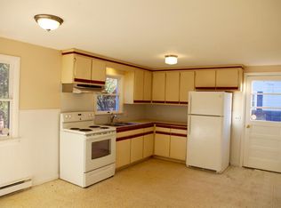 137 Hanson Dr, Springfield, MA 01128