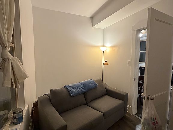 4th image of 2820 S Short St APT 2R