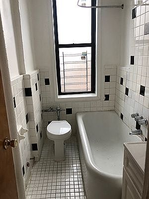 5th image of 365 E 31st St #3H