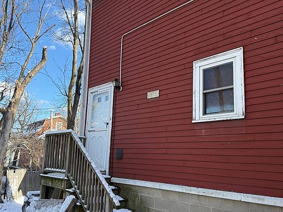 3rd image of 12 Forest St