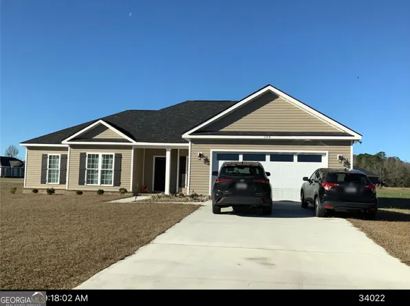 109 Old Auburn Ln, Brooklet, GA 30415