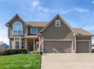 2424 SW Current Ln, Lees Summit, MO 64082