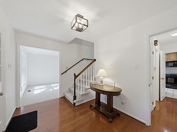 2nd image of 111 Perth Pl