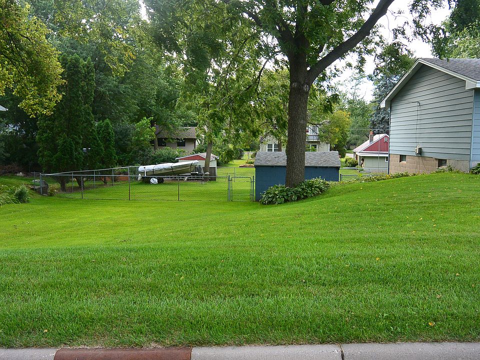 Backyard fenced + shed