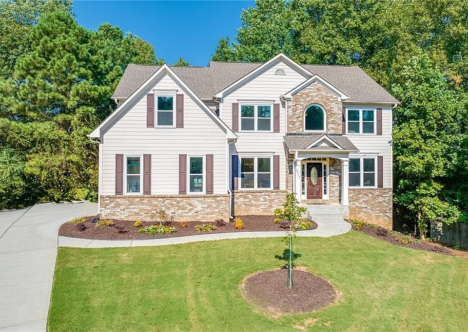 1st image of 2912 Belfaire Crest Ct