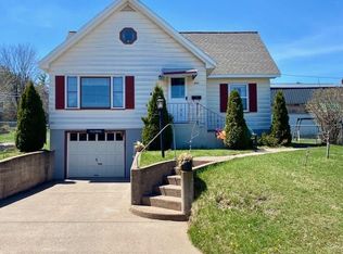 220 Marble St, Ishpeming, MI 49849