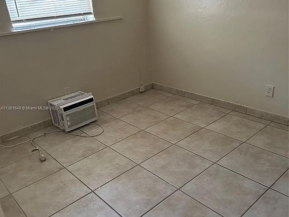 4th image of 2645 NW 21st Ave APT 4