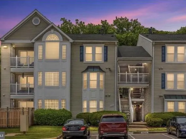 9224 Cardinal Forest Ln Unit M, Lorton, VA 22079