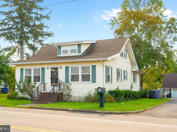 25 E Bay Ave, Manahawkin, NJ 08050