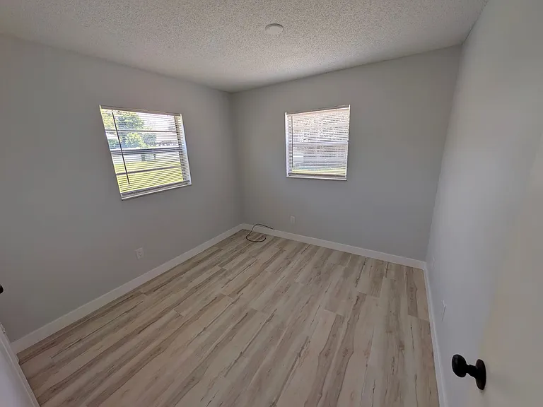 4840 Volusia Ave — Photo 18