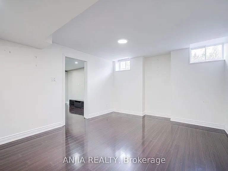15 Ross Shiner Ln — Photo 3