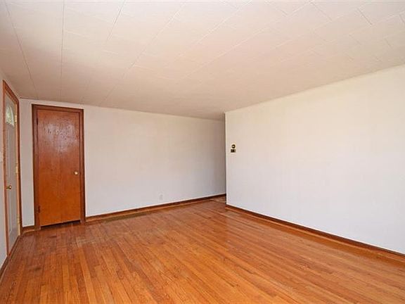 4th image of 721 Magie Ave