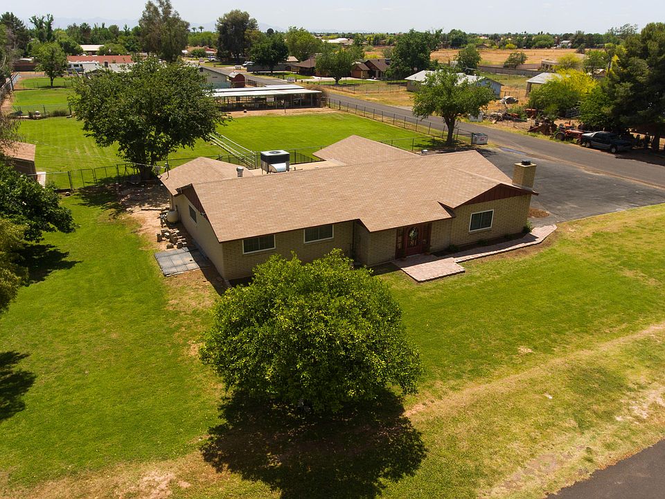 1st image of 7215 W Country Gables Dr
