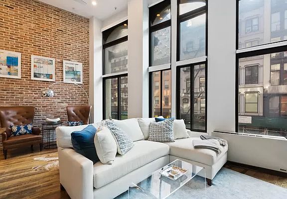 2nd image of 67 E 11th St APT 323