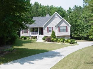 24 Walnut Ln, Cartersville, GA 30121