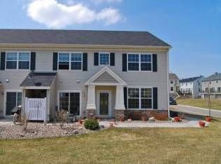 2079 Wellens St, Chaska, MN 55318