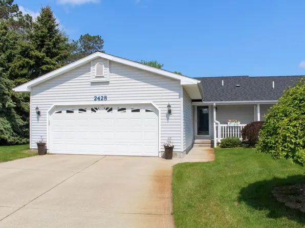 2428 N Rosewood Dr, Mount Pleasant, MI 48858