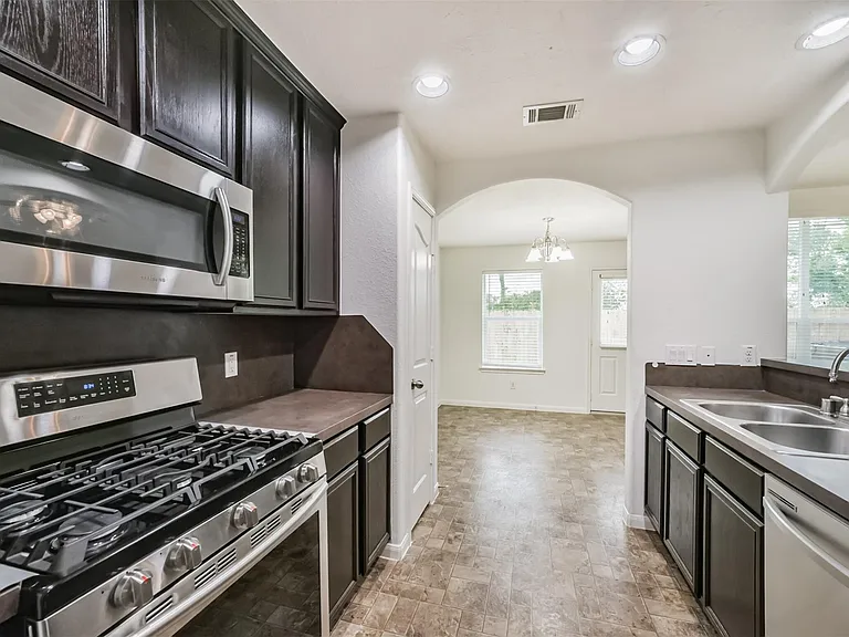 9334 Valley Tree Ln — Photo 15