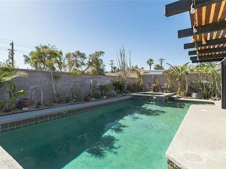 27350 Melanita Dr — Photo 7