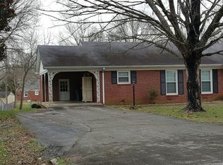 1100 Manor Rd, Columbia, TN 38401