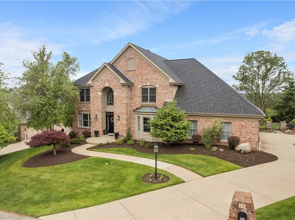 409 Foxwood Ln, Pittsburgh, PA 15220