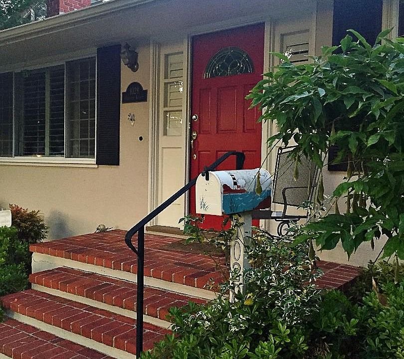 1st image of 1028 Oakland Ave