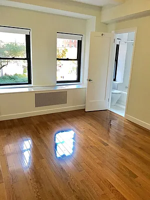 Rented by Stonehenge NYC LLC | media 29