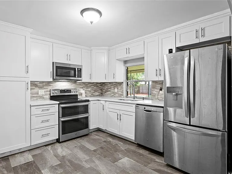 6928 Greenhill Pl — Photo 8