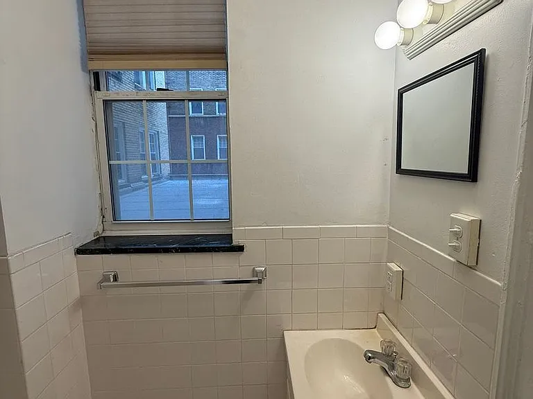 New King Edward Apartments — Photo 87