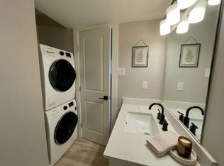 610 1/2 W 30th St #201, Austin, TX 78705