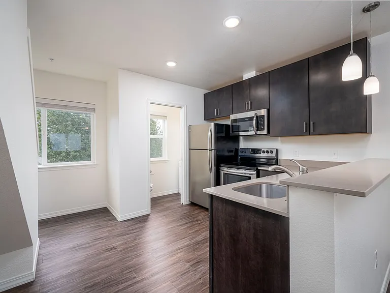 6006 SE 53rd Ave — Photo 11