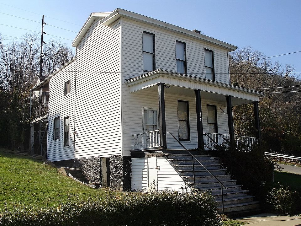 1st image of 302 E 5th St