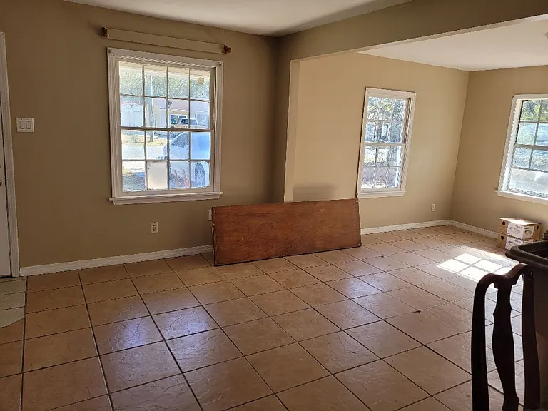 3910 W Charmaine Cir — Photo 3
