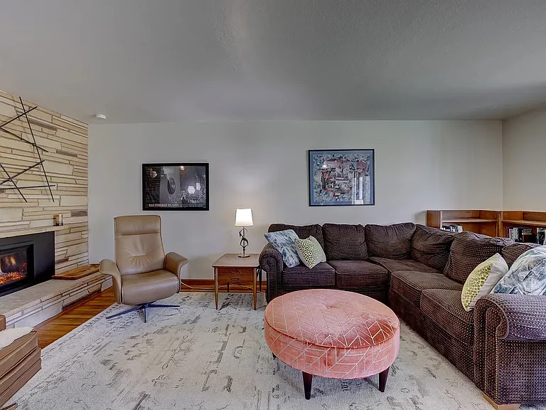 6712 W Hummel Dr — Photo 7