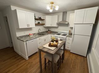 116 N 9th St #3, Dekalb, IL 60115