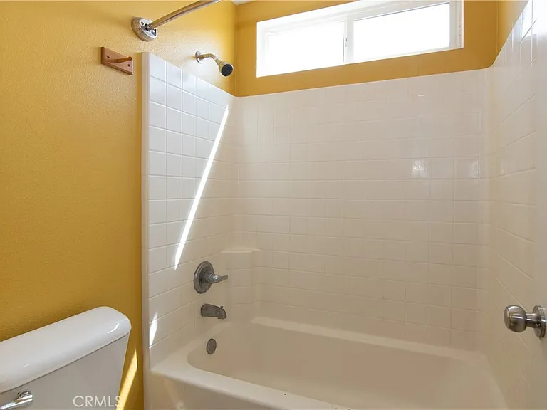 619 W Avenue H13 — Photo 19