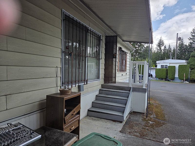 3rd image of 6208 202nd Street SW #28