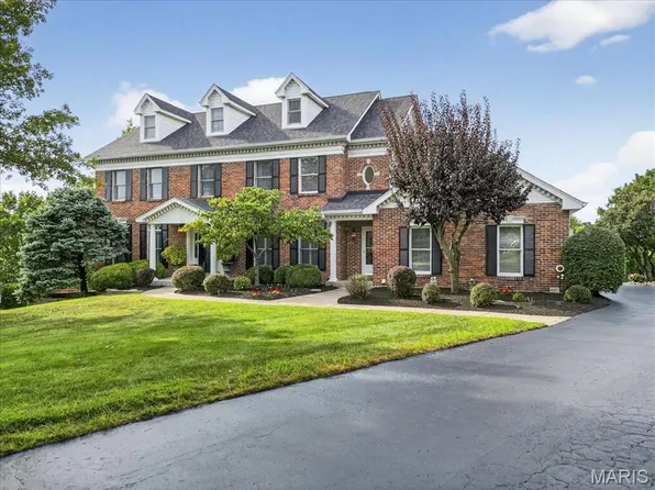 16201 Valley Estates Ct, Chesterfield, MO 63005