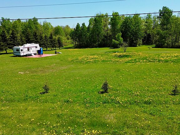 2nd image of 21B/22D Morneault Road