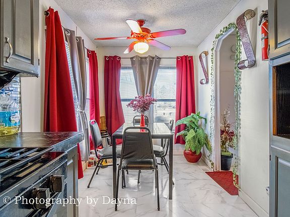 5th image of 55 Berry Ln
