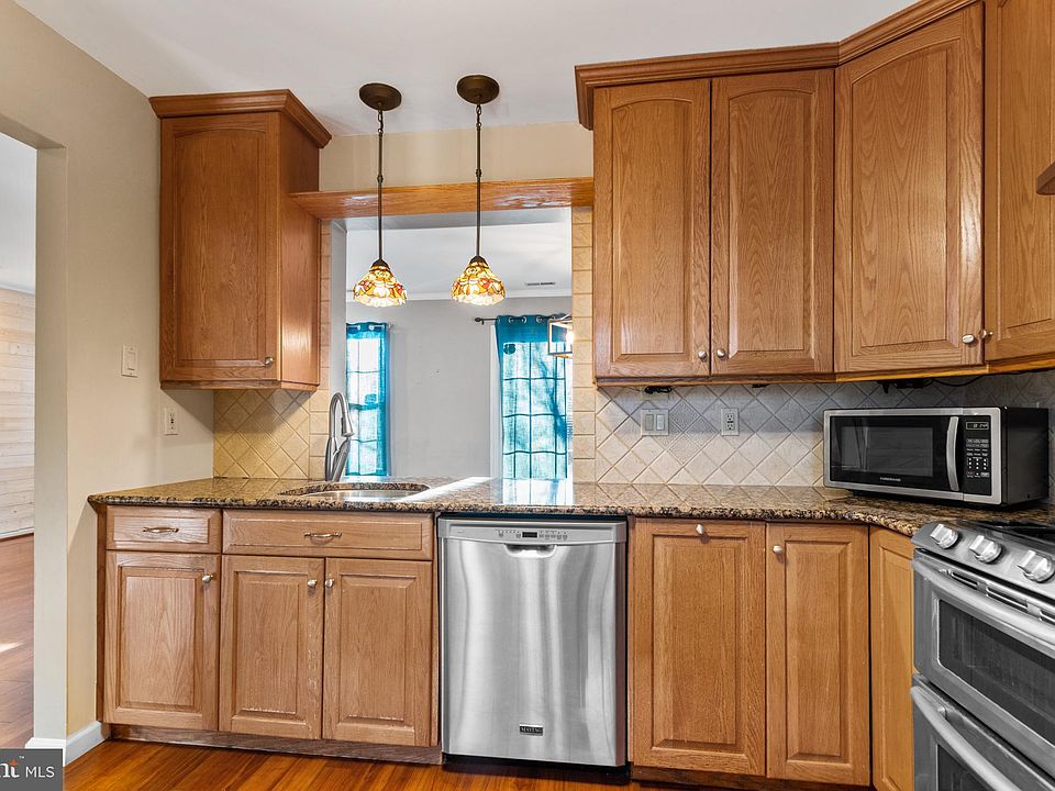 323 Sequoia Dr Newtown PA Zillow