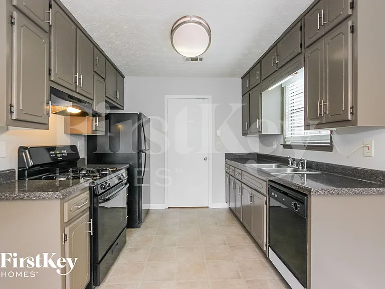 1207 Iron Gate Blvd — Photo 8