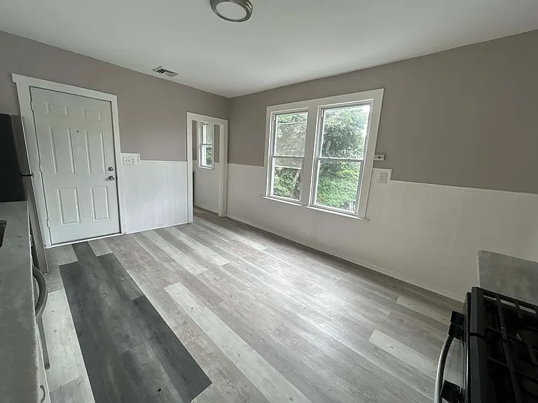 117 Tudor St #3 — Photo 8