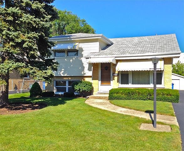 1st image of 2551 Parkwood Ln