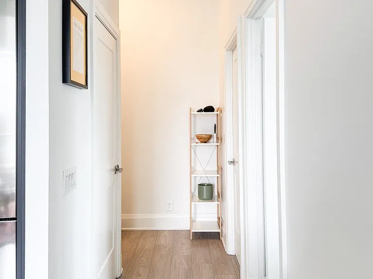 120 Parliament St #902 — Photo 28