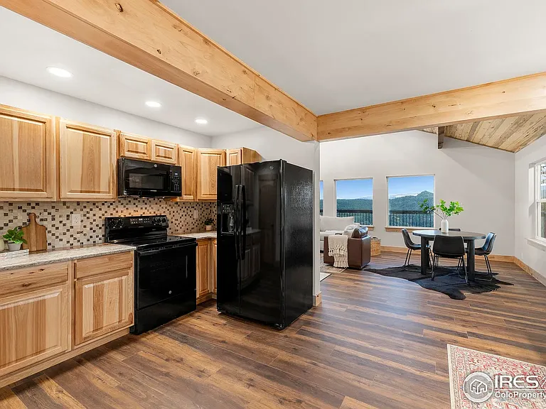 1074 Caddo Rd — Photo 37