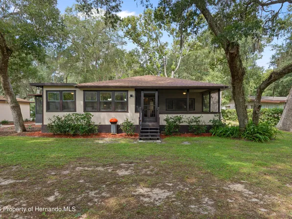 5617 S Perch Dr, Floral City, FL 34436