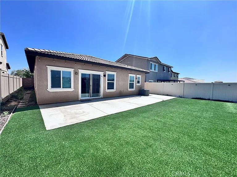 35282 Price St — Photo 11